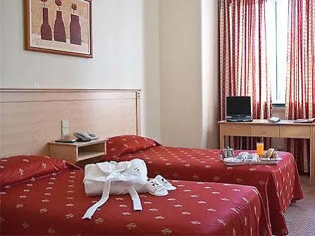 Residencial Do Areeiro 2*