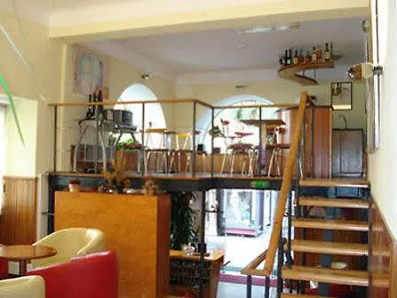 Pensionat Residencial Do Areeiro 2*