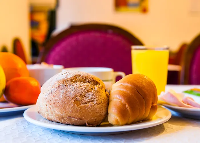 Гостевой дом Residencial Do Areeiro 2*